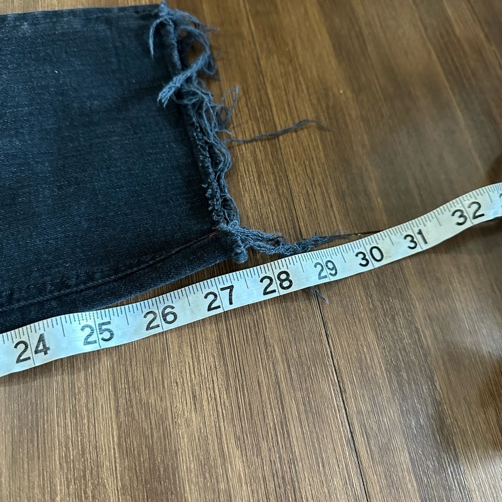 The Pixie Ankle Fray Jeans in Not Guilty
MOTHER denim
Black wash
Size 28 - Picture 9 of 11